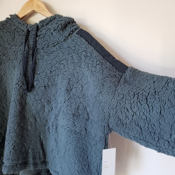 Zella | Fleece Sherpa Funnel Neck Hooded Pullover - Picture 5 of 10